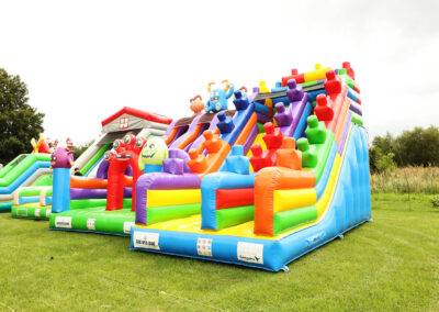 Klocki Lego – Dmuchana zjeżdżalnia